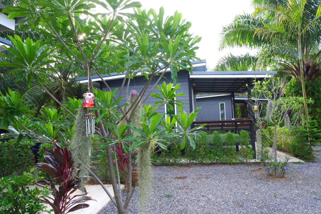Bed and Breakfast Baantia Chomtawan Surat Thani Exterior foto